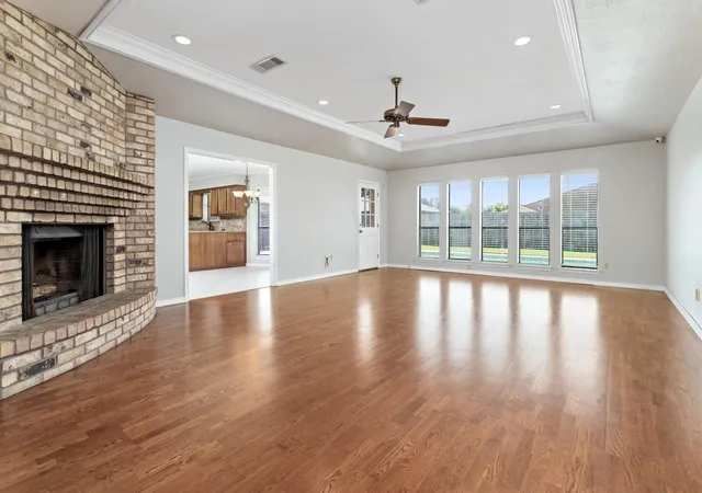 Photo 3 of Single family home for sale at 7035 Shanahan Dr, Beaumont, TX 77706 | MLS# 60039095 | Listing updated on 2026-09-24