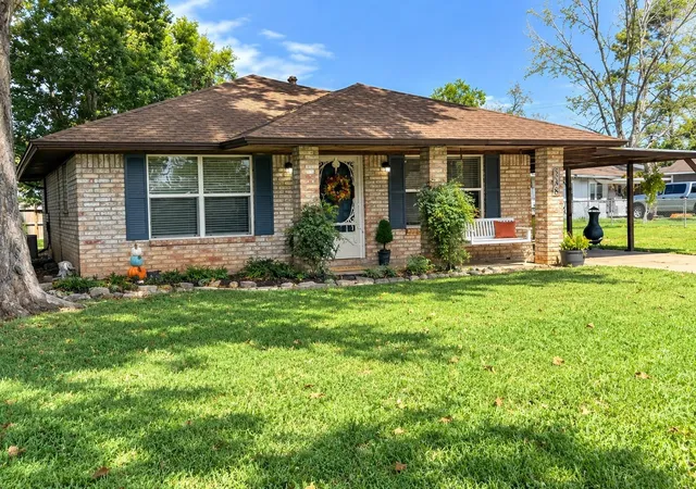 Photo 19 of Single family home for sale at 118 W Mahan St, Richwood, TX 77531 | MLS# 8468046 | Listing updated on 2026-09-27