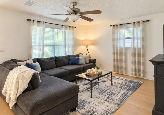 Photo 3 of Single family home for sale at 118 W Mahan St, Richwood, TX 77531 | MLS# 8468046 | Listing updated on 2026-09-27