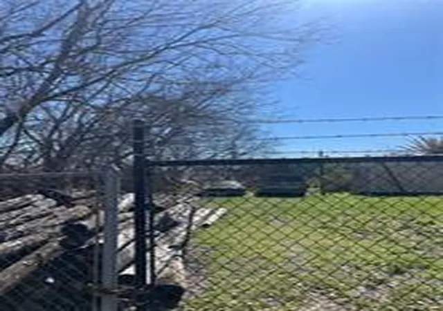 Photo 2 of Land for sale at 0 Cadillac, Houston, TX 77021 | MLS# 70047248 | Listing updated on 2026-09-21
