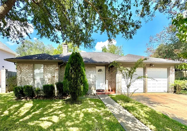 Photo 1 of Single family home for sale at 6930 Addicks Clodine Rd, Houston, TX 77083 | MLS# 59169163 | Listing updated on 2026-09-12