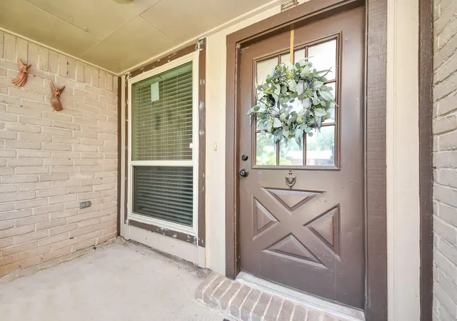 Photo 1 of Single family home for sale at 7802 Alegria Dr, Houston, TX 77083 | MLS# 70202867 | Listing updated on 2026-09-19