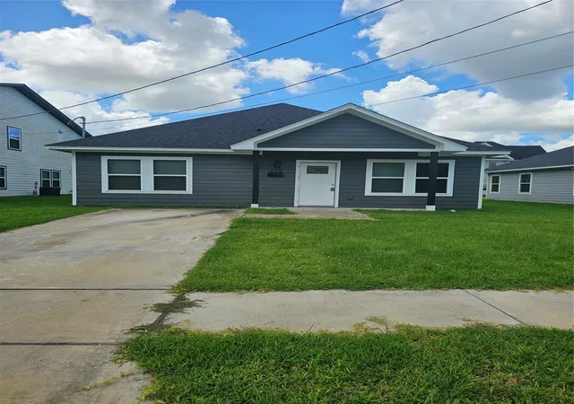 Photo 1 of Single family home for sale at 430 Shamrock St, Beaumont, TX 77701 | MLS# 57221939 | Listing updated on 2026-09-06