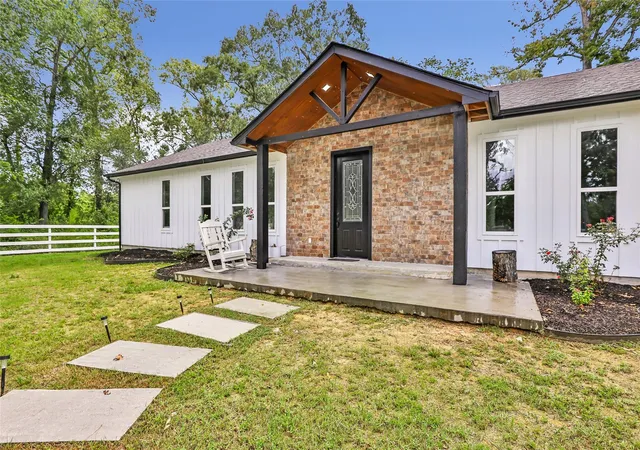 Photo 1 of Single family home for sale at 634 County Rd 2342, Dayton, TX 77535 | MLS# 20297758 | Listing updated on 2026-09-03