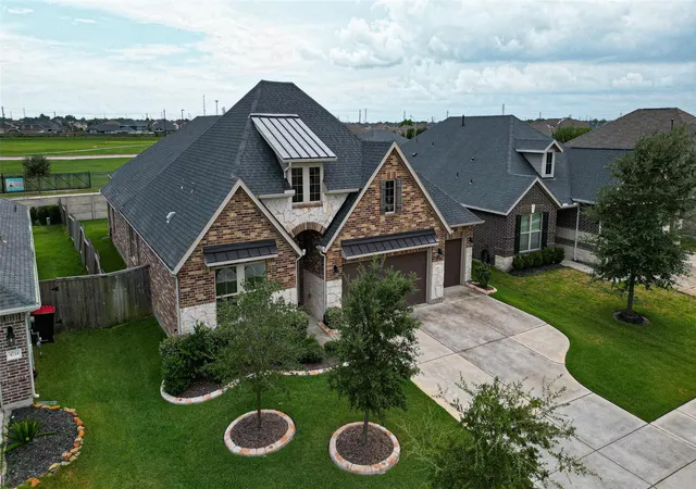 Photo 2 of Single family home for sale at 4710 Cedar Sage Dr, Baytown, TX 77521 | MLS# 45429279 | Listing updated on 2026-09-13
