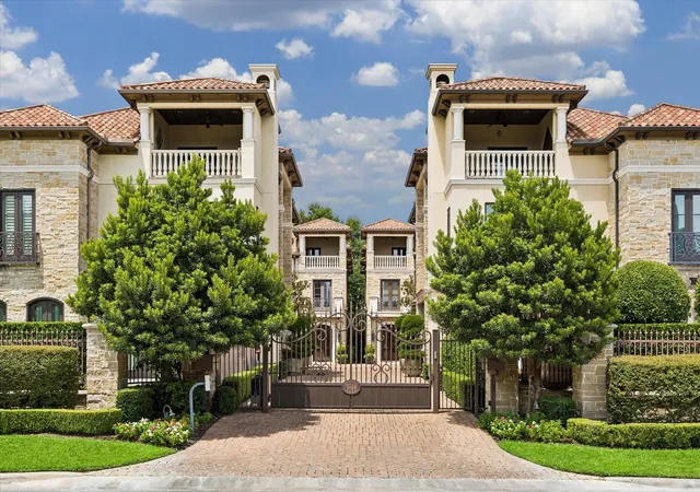 Photo 1 of Single family home for sale at 5146 Longmont Dr #2, Houston, TX 77056 | MLS# 4070990 | Listing updated on 2026-09-12
