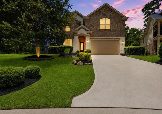 Photo 2 of Single family home for sale at 135 Teralyn Grv Loop, Willis, TX 77318 | MLS# 41249471 | Listing updated on 2026-09-09
