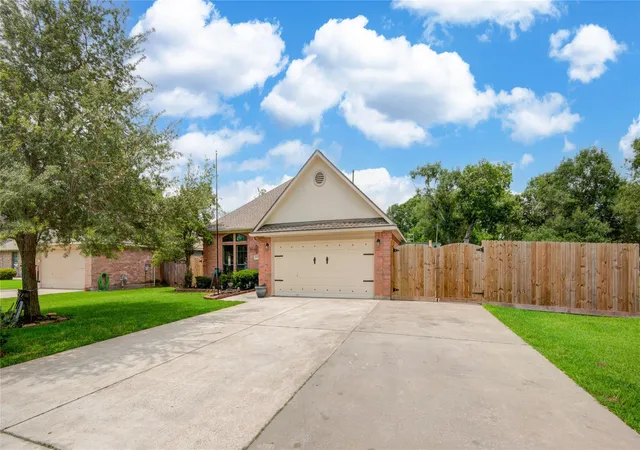 Photo 2 of Single family home for sale at 1000 Cardinal Dr, Richwood, TX 77566 | MLS# 78455145 | Listing updated on 2026-09-12