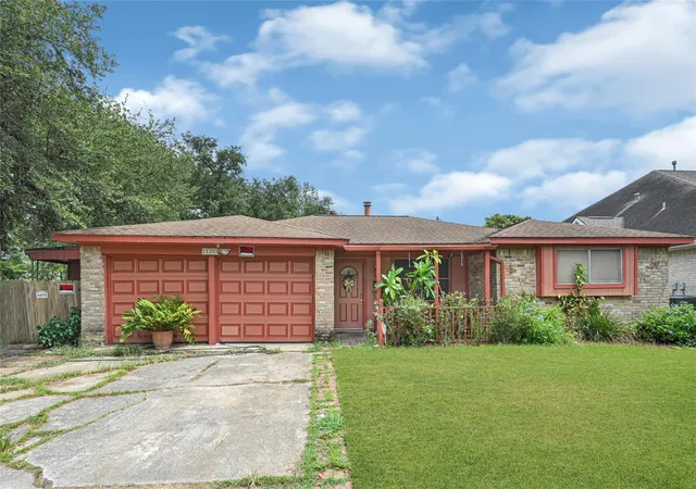 Photo 1 of Single family home for sale at 11203 Sageville Dr, Houston, TX 77089 | MLS# 17060631 | Listing updated on 2026-09-14