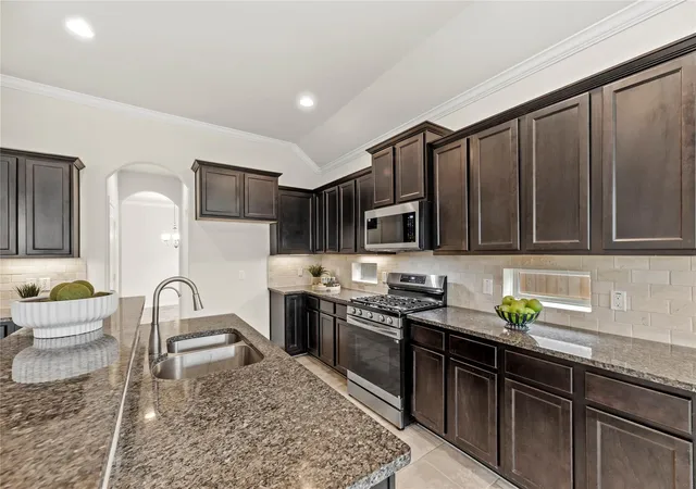 Photo 3 of Single family home for sale at 5205 Rainy Garden Ct, Rosharon, TX 77583 | MLS# 21496650 | Listing updated on 2026-09-22