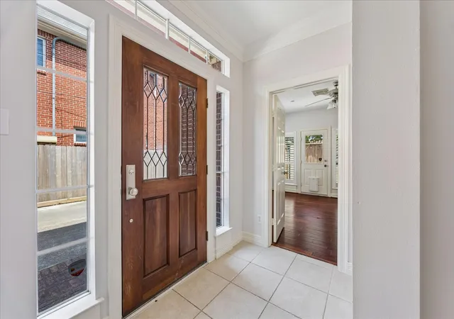 Photo 2 of Townhouse for sale at 1518 Park St, Houston, TX 77019 | MLS# 48393753 | Listing updated on 2026-09-15