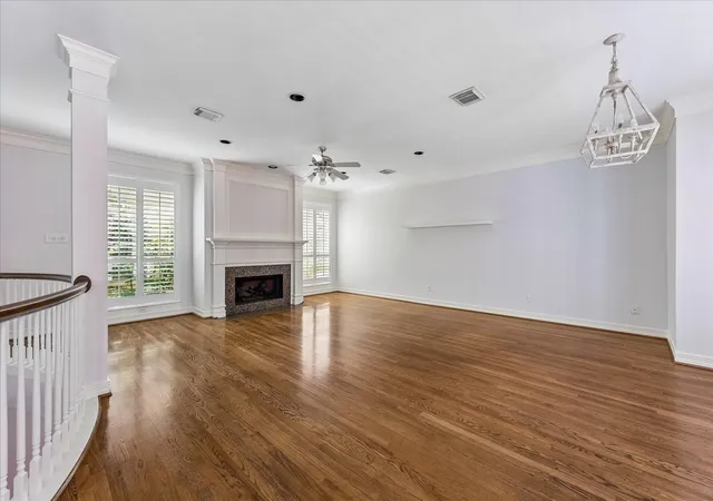 Photo 3 of Townhouse for sale at 1518 Park St, Houston, TX 77019 | MLS# 48393753 | Listing updated on 2026-09-15