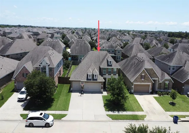 Photo 2 of Single family home for sale at 8322 Quiet Bay Dr, Baytown, TX 77523 | MLS# 57941157 | Listing updated on 2026-10-06
