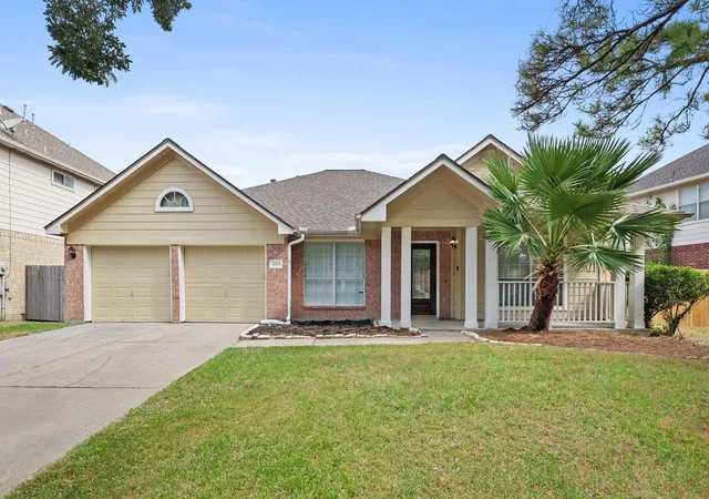 Photo 1 of Single family home for sale at 10902 Trl Ridge Dr, Houston, TX 77064 | MLS# 70863352 | Listing updated on 2026-09-22