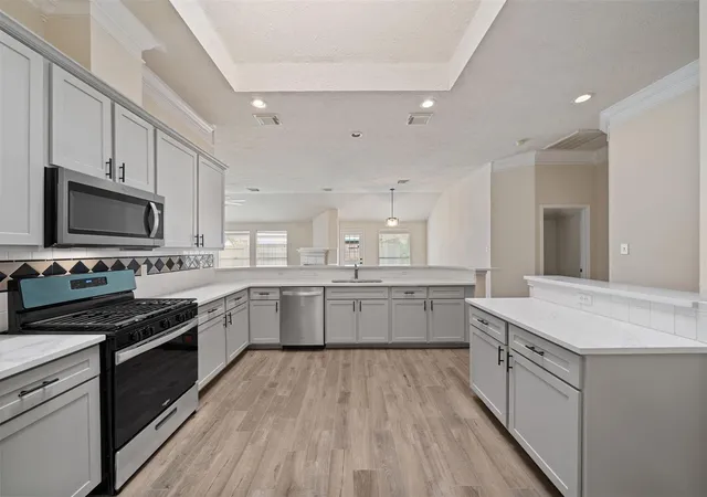 Photo 3 of Single family home for sale at 10902 Trl Ridge Dr, Houston, TX 77064 | MLS# 70863352 | Listing updated on 2026-09-22