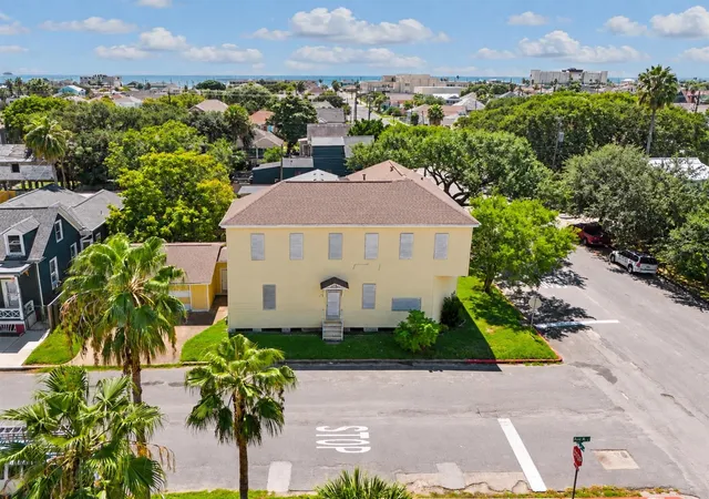 Photo 3 of Multi family home for sale at 1425 Ave K, Galveston, TX 77550 | MLS# 64303988 | Listing updated on 2026-09-15