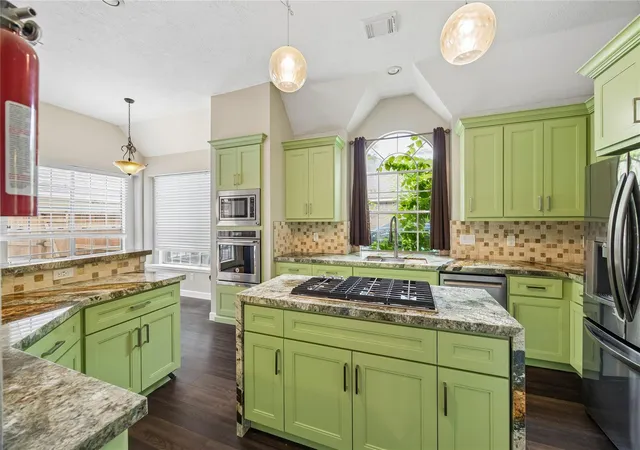 Photo 4 of Sale Pending at 9110 Rhapsody Ln, Houston, TX 77040 | MLS# 20740352 | Listing updated on 2026-09-21