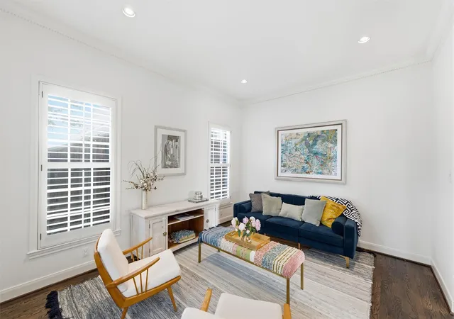 Photo 4 of Sale Pending at 3930 Marlowe St, Houston, TX 77005 | MLS# 6117614 | Listing updated on 2026-09-15