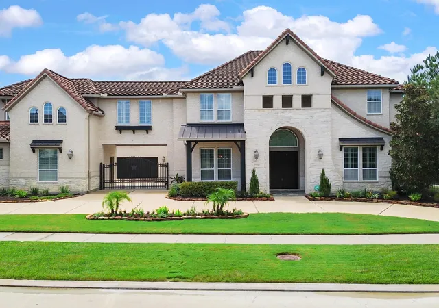 Photo 3 of Single family home for sale at 5506 Fleming Rock Ln, Fulshear, TX 77441 | MLS# 26824827 | Listing updated on 2026-09-08