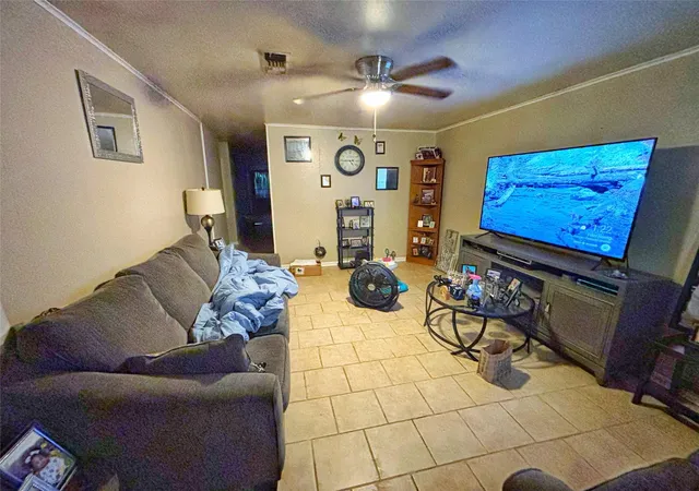 Listing Photo 4 - Condo for sale in building located at 114 And 116 Woodland Cir, Crockett, TX 75835