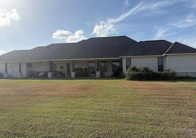 Photo 3 of Sale Pending at 1143 Angus Trl, Angleton, TX 77515 | MLS# 38978438 | Listing updated on 2026-10-06