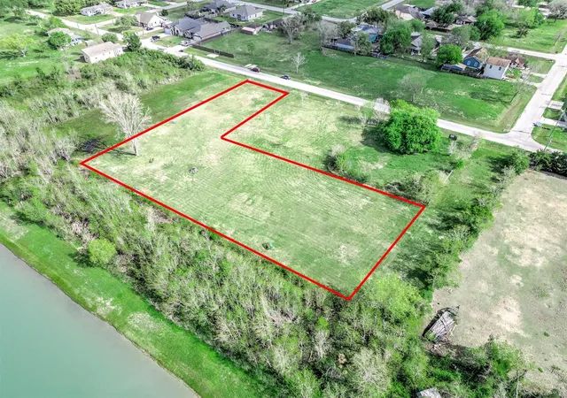 Photo 1 of Land for sale at 2701 Virginia Ave, League City, TX 77573 | MLS# 73896689 | Listing updated on 2026-09-01
