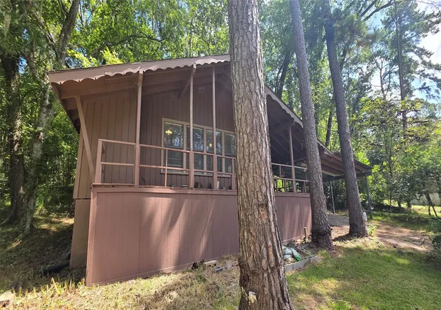 Single family home for sale at 131 Cove Dr, Pointblank, TX 77364 | MLS# 27519415