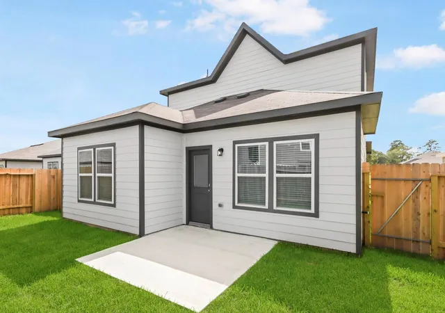 Photo 3 of Single family home for sale at 10635 Crockett Meadows Blvd, Conroe, TX 77306 | MLS# 29177486 | Listing updated on 2026-10-04