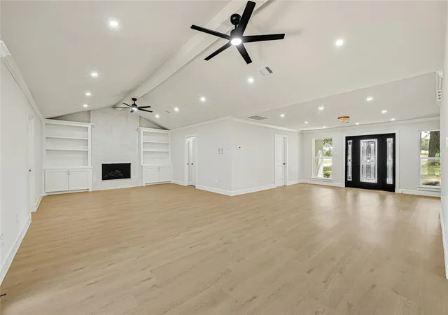 Photo 3 of Single family home for sale at 1602 Baker Dr, Tomball, TX 77375 | MLS# 74842346 | Listing updated on 2026-10-08