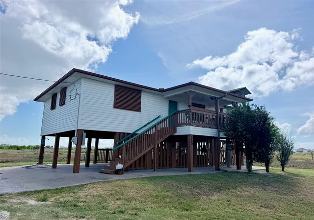Photo 2 of Single family home for sale at 920 4th Street, Port Bolivar, TX 77650 | MLS# 11369761 | Listing updated on 2026-09-19