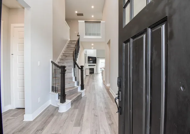 Photo 4 of Single family home for sale at 604 Celestial View Ct, Katy, TX 77493 | MLS# 8653137 | Listing updated on 2026-09-17