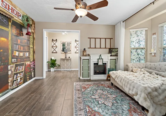Photo 3 of Single family home for sale at 306 Creekside Loop, Sour Lake, TX 77659 | MLS# 63873343 | Listing updated on 2026-09-16