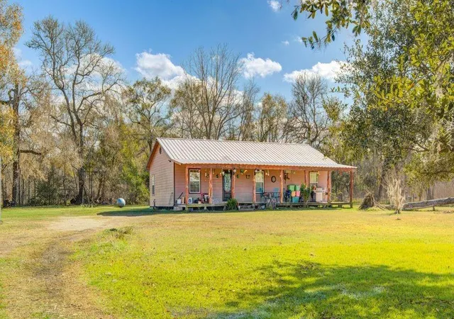 Photo 2 of Single family home for sale at 181 County Rd 472, Sweeny, TX 77480 | MLS# 29355650 | Listing updated on 2026-09-11