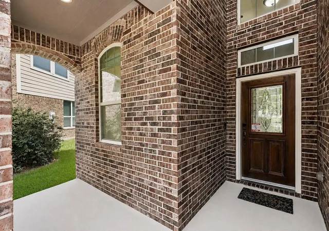 Photo 3 of Single family home for sale at 17206 Upper Ridge Ln, Humble, TX 77346 | MLS# 87870838 | Listing updated on 2026-09-15