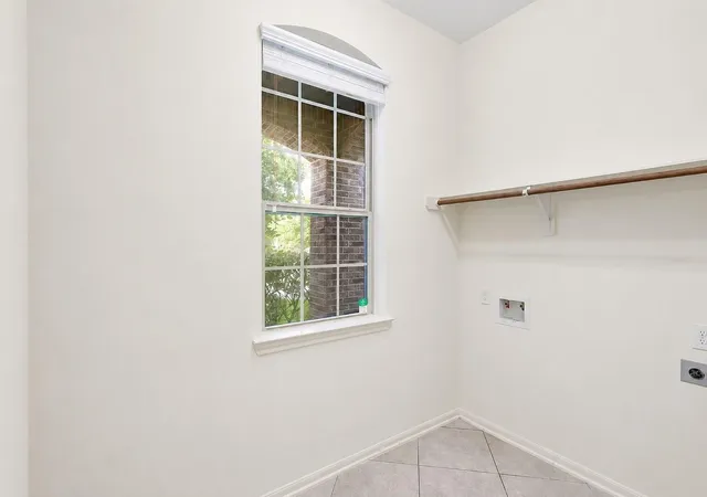 Photo 3 of Single family home for sale at 17206 Upper Ridge Ln, Humble, TX 77346 | MLS# 87870838 | Listing updated on 2026-09-15