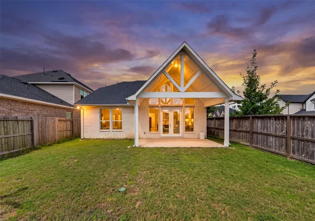 Photo 2 of Single family home for sale at 4103 Sherman Oak Ln, Fulshear, TX 77441 | MLS# 21182365 | Listing updated on 2026-09-12