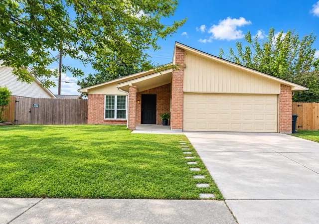 Photo 1 of Single family home for sale at 8515 Twisting Vine Ln, Houston, TX 77040 | MLS# 95523277 | Listing updated on 2026-09-14