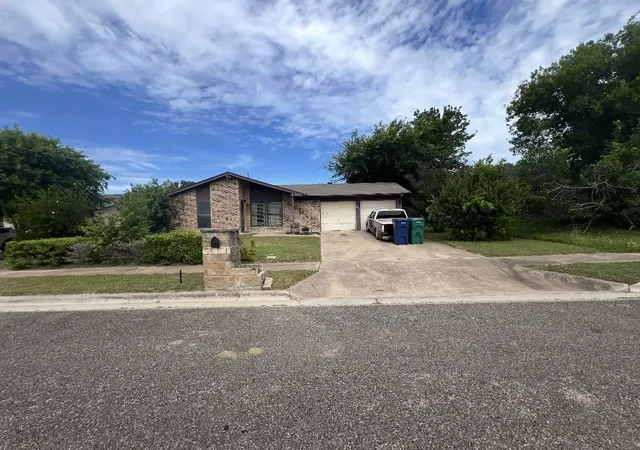 Photo 2 of Single family home for sale at 2007 Patricia St, Copperas Cove, TX 76522 | MLS# 21063545 | Listing updated on 2026-09-22