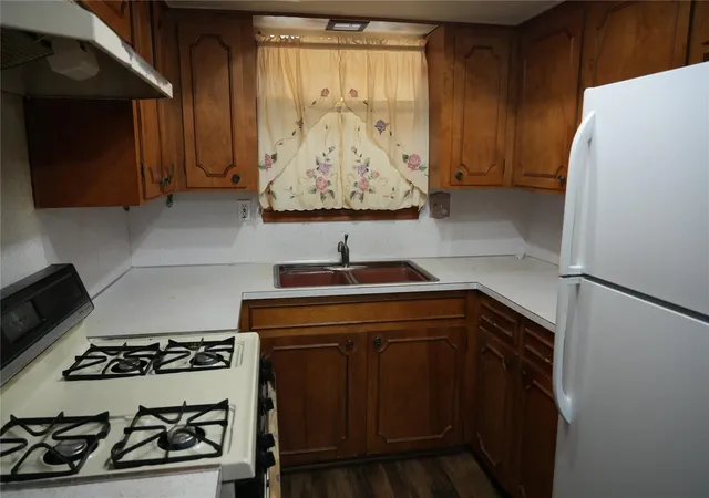 Photo 2 of Sale Pending at 1439 Saddle Rock Dr, Houston, TX 77088 | MLS# 26530816 | Listing updated on 2026-09-16