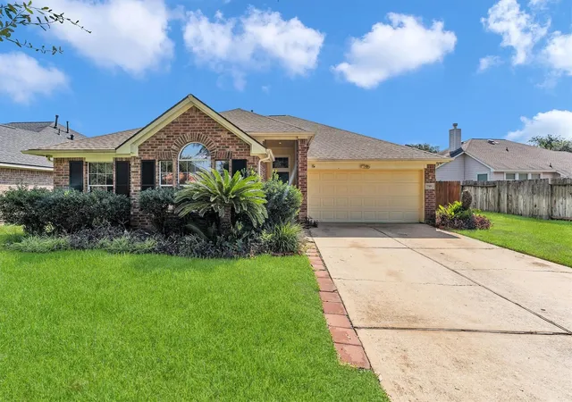 Photo 3 of Single family home for sale at 7318 Crestbury Ln, Cypress, TX 77433 | MLS# 56004375 | Listing updated on 2026-09-21