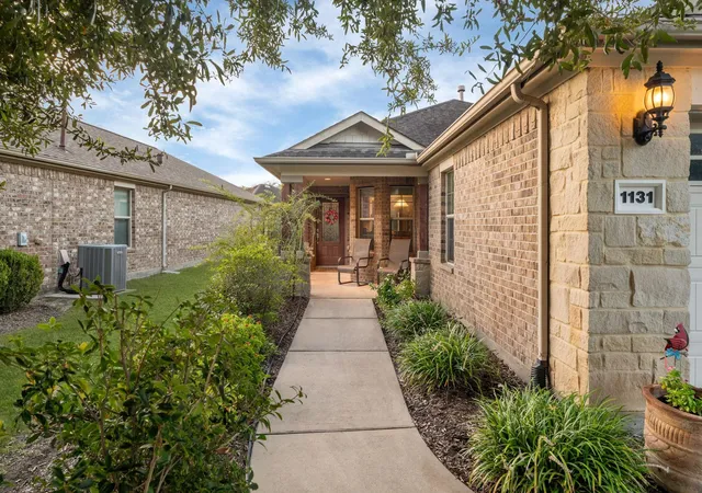 Photo 3 of Single family home for sale at 1131 Oleander Way, Richmond, TX 77469 | MLS# 16034999 | Listing updated on 2026-10-08