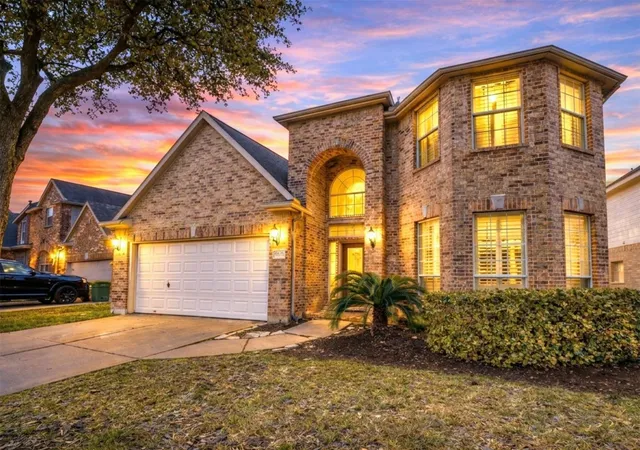 Photo 2 of Single family home for sale at 2703 Marble Brk Ln, Pearland, TX 77584 | MLS# 65213603 | Listing updated on 2026-09-13