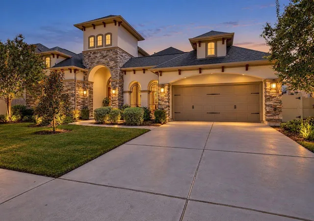Photo 1 of Single family home for sale at 10415 Roseate Skimmer, Conroe, TX 77385 | MLS# 46646176 | Listing updated on 2026-09-09