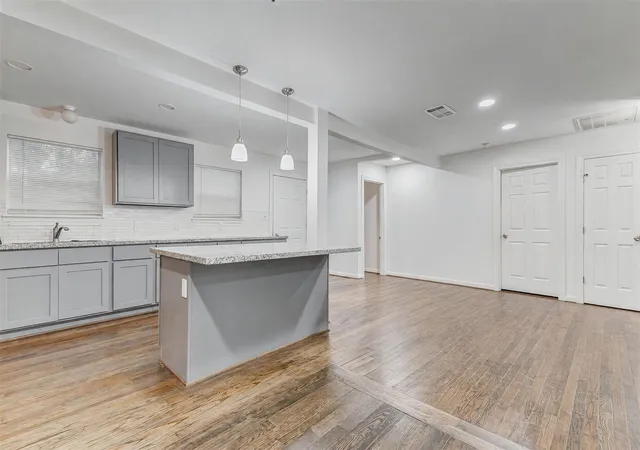 Photo 4 of Single family home for sale at 907 Whitaker Ave, Pasadena, TX 77506 | MLS# 54100570 | Listing updated on 2026-09-24