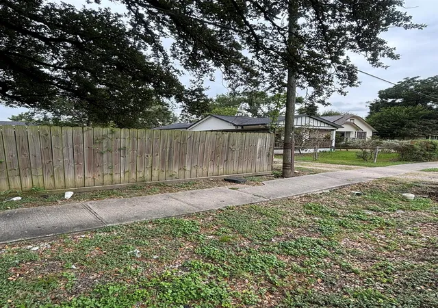 Photo 4 of Land for sale at 3726 Parker Rd, Houston, TX 77093 | MLS# 61446972 | Listing updated on 2026-09-09
