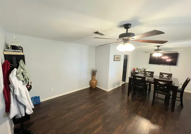 Photo 3 of Single family home for sale at 11010 Sagecrest Ln, Houston, TX 77089 | MLS# 15582476 | Listing updated on 2026-09-09
