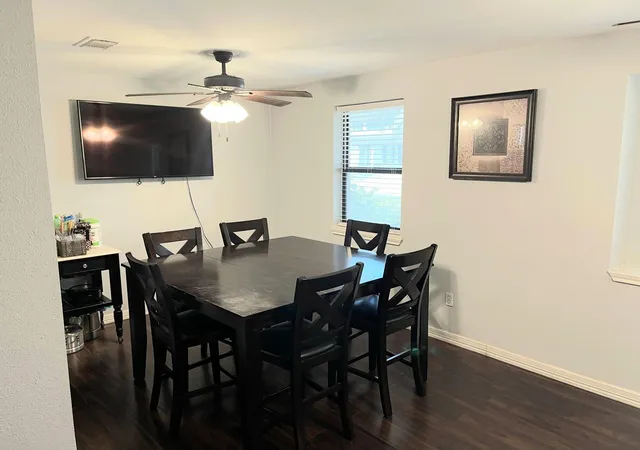 Photo 4 of Single family home for sale at 11010 Sagecrest Ln, Houston, TX 77089 | MLS# 15582476 | Listing updated on 2026-09-09