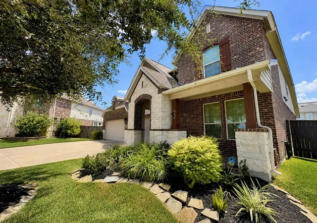 Photo 2 of Single family home for sale at 6210 Crested Wood Ct, Richmond, TX 77407 | MLS# 79576145 | Listing updated on 2026-09-03
