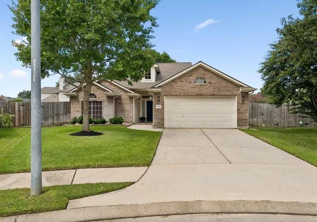 Photo 3 of Single family home for sale at 10230 Squirehill Ct, Houston, TX 77070 | MLS# 12863307 | Listing updated on 2026-09-17