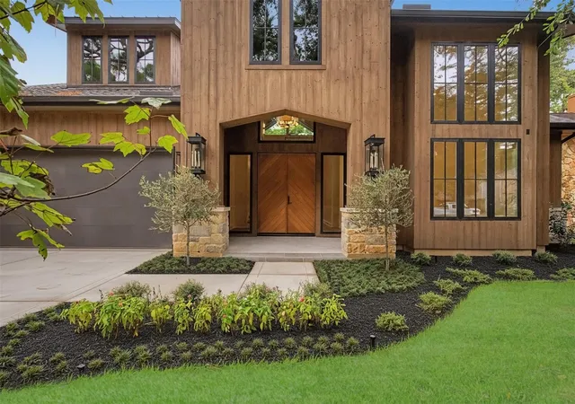 Photo 1 of Single family home for sale at 45 Huntsmans Horn Cir, The Woodlands, TX 77380 | MLS# 6939276 | Listing updated on 2026-09-05